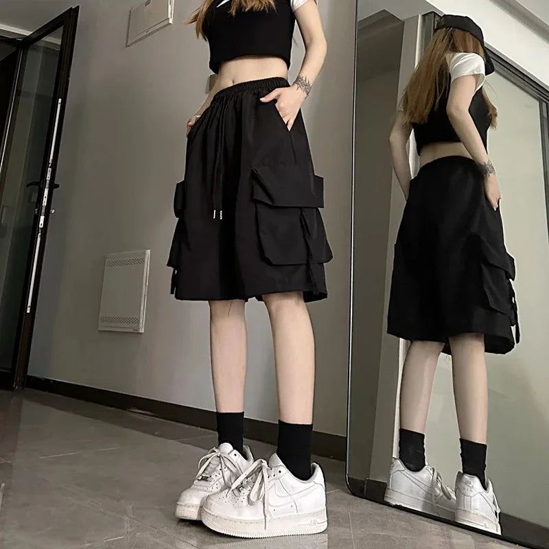 2026 Women High Fashion Female Big Pocket Loose Shorts New Waist Cargo Shorts American Style Streetwear Summer Wide Leg Pants