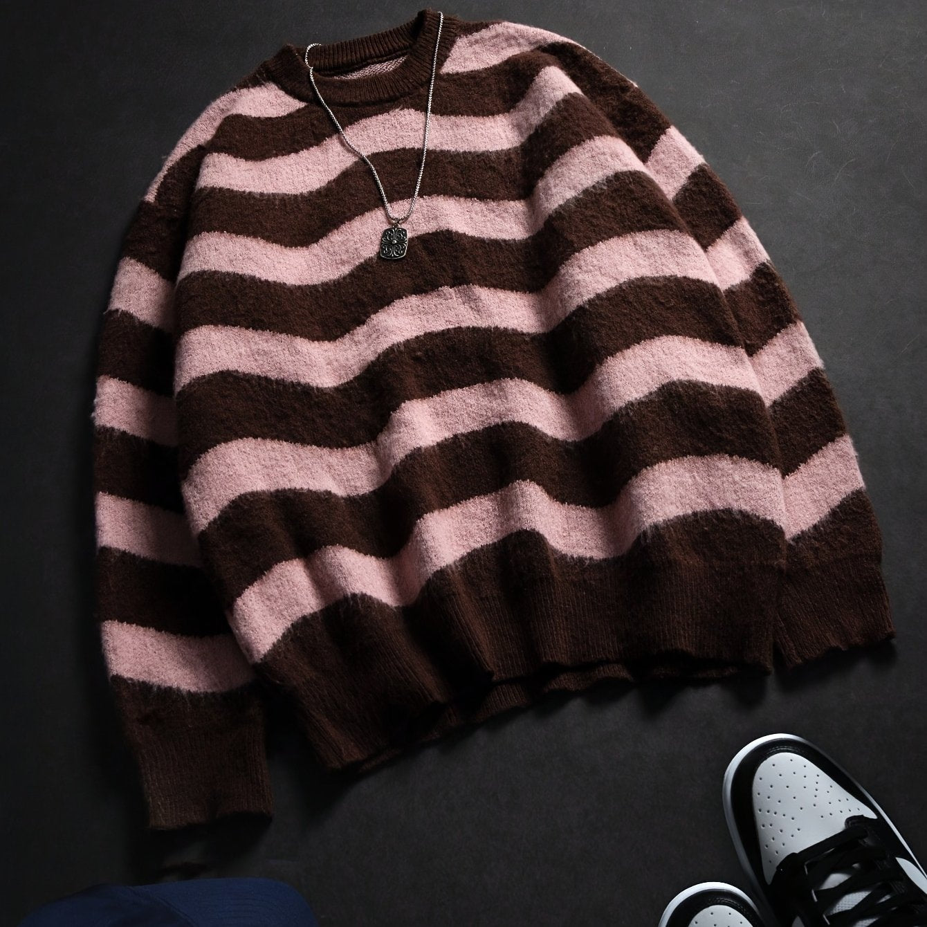 Autumn/Winter New Arrival Fabric Men's Unisex Style Long Sleeve Crew Neck Striped Drop Shoulder High Street Style Pullover Knit Top