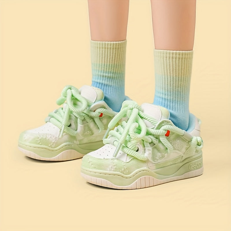 [sneakers] Unisex Skate Shoes with a Thick, Flat Sole That Are Stylish And Versatile, Perfect for Outdoor Sports And Fitness. These Trendy Shoes Are Designed Specifically for Skateboarding And Suitable for Street And Outdoor
