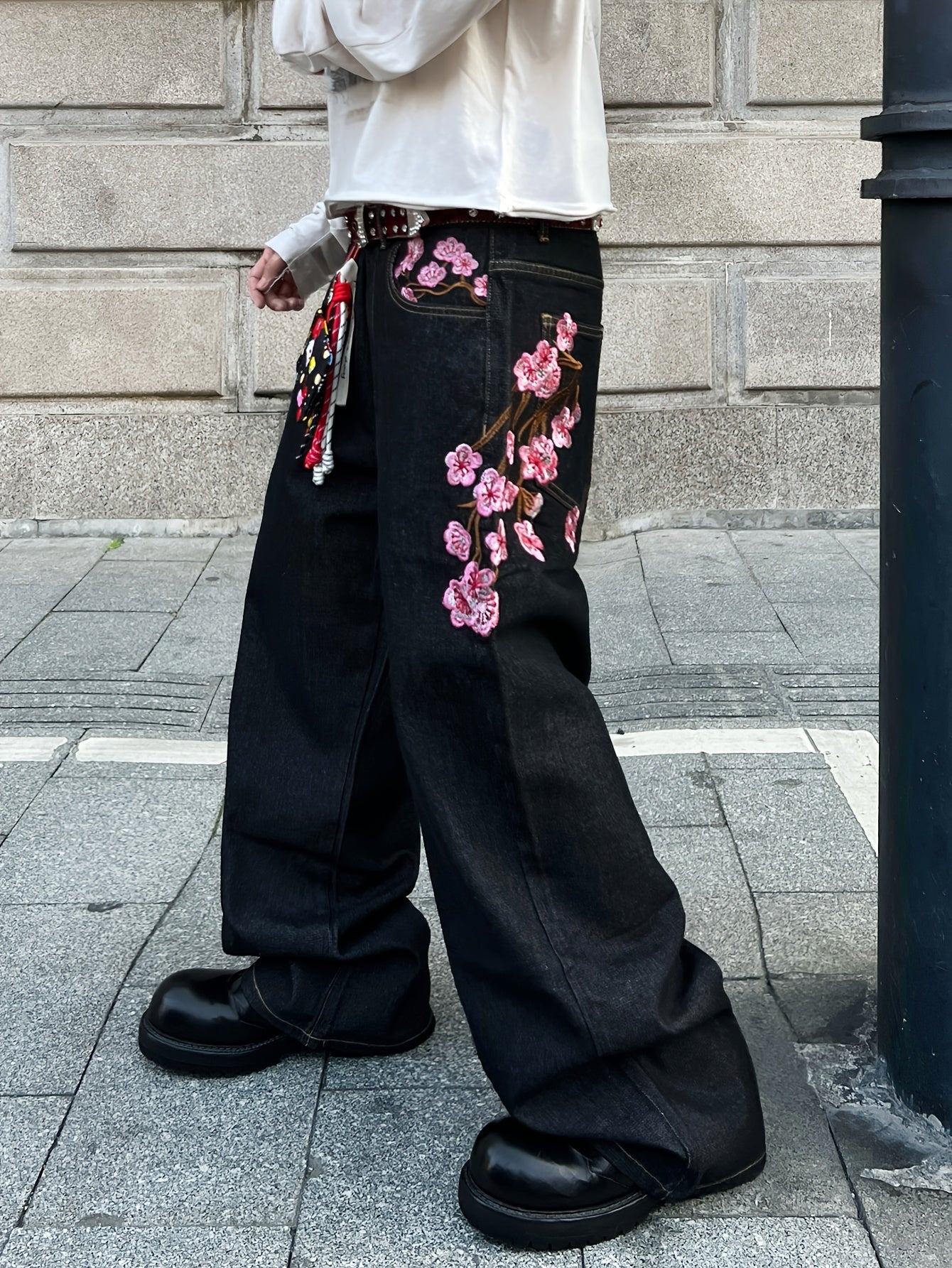 1pc American Vintage Heavy-Duty Plum Blossom Embroidered Loose Denim Jeans | Street Fashion, Unisex, Black, Non-Stretch Fabric, Regular Length, Pocket Details, All-Season