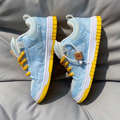 Original Design Light Blue Loafers with Thick Tongues for Both Men And Women, Comfortable And Durable Casual Shoes, Versatile Trendy Footwear, Low-Top Fashion Sneakers for Autumn And Winter