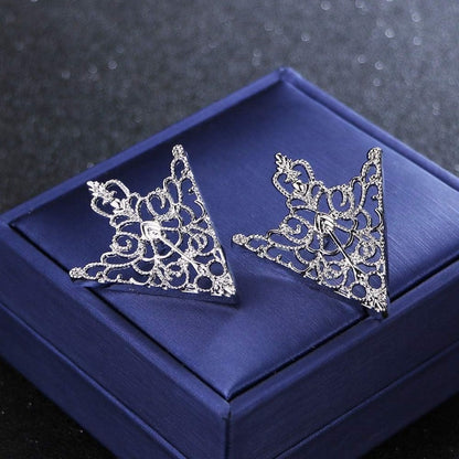 2pcs Retro Hollow Pattern Triangle Clips, Exquisite Fashion Accessories for Men's and Women's Suits & Shirts
