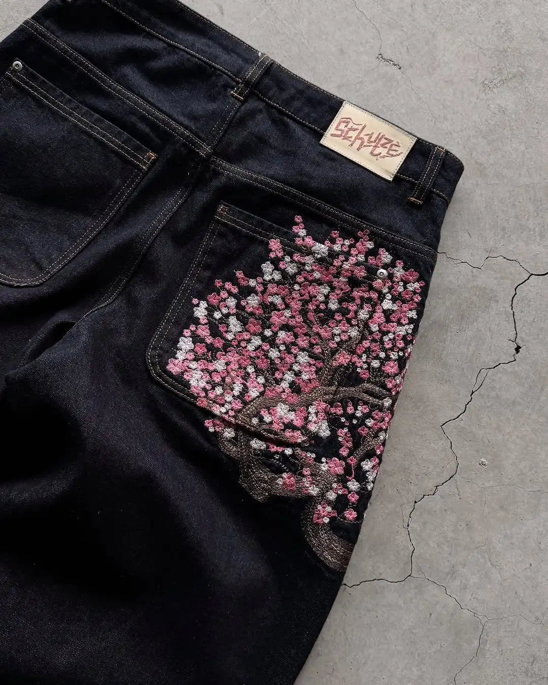 Jeans Sakura Embroidery Pants