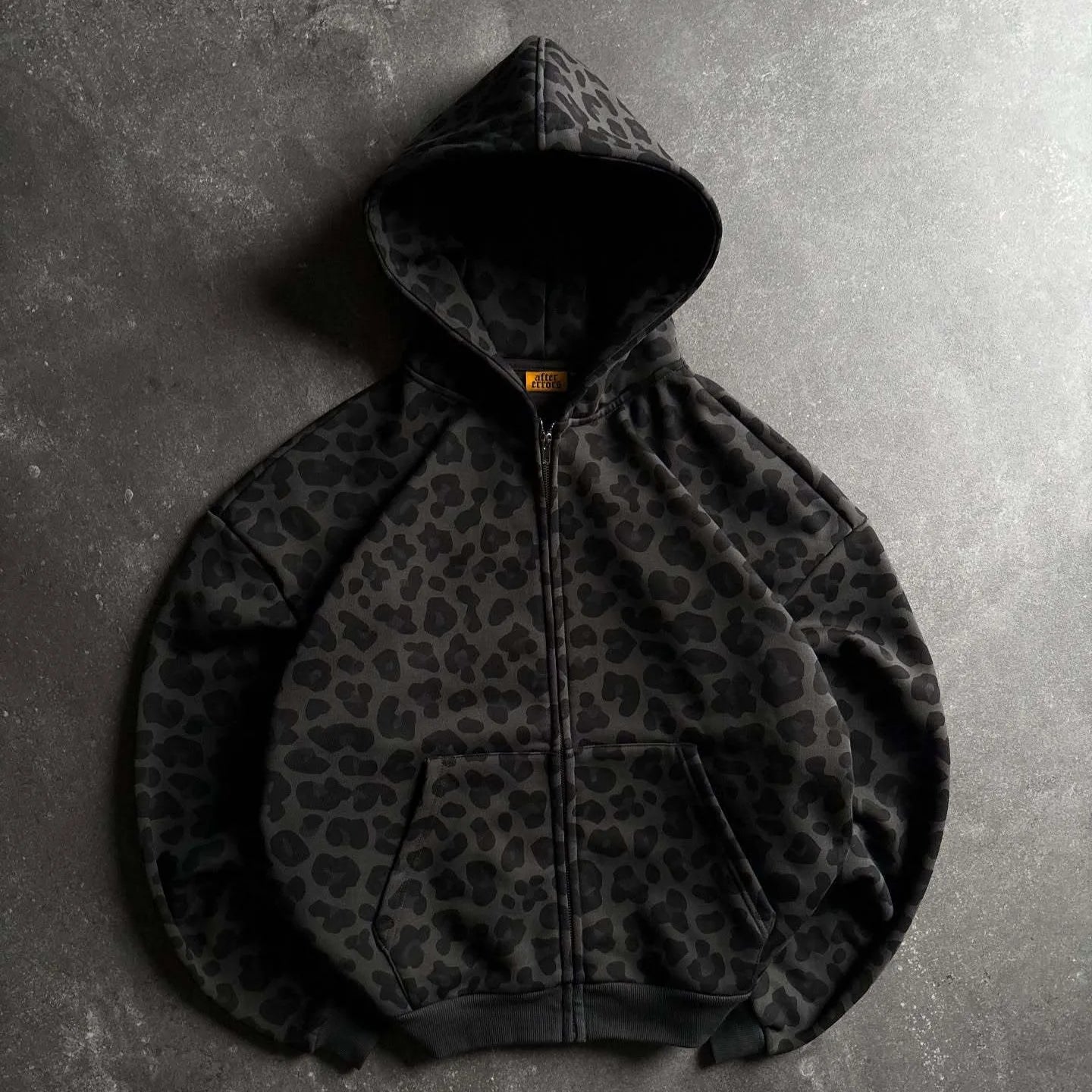 Minimalist 2026 Leopard Print Zip Up Hoodie For Men Women Loose Full Print Design Sense Soft Fabric Fit Trendy Daily Streetwear