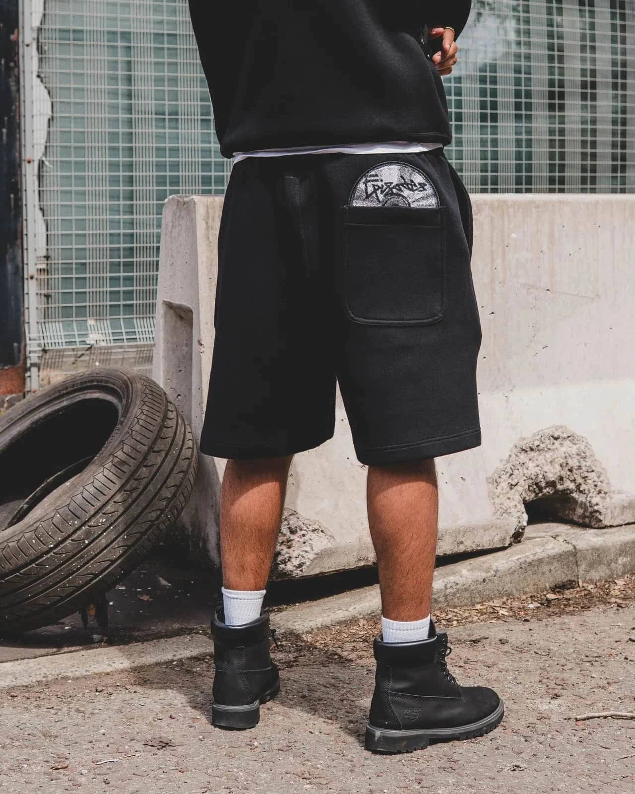 Dark Disc Pattern Shorts Set