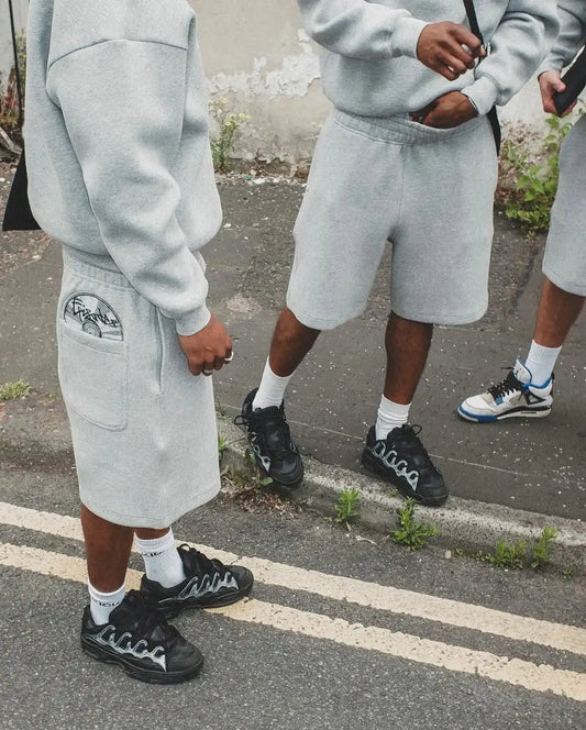 Conjunto de Calções Masculinos com Padrão de Discos Cinzentos Desportivo Casual Confortável Fato de Treino Solto Tecido Respirável Minimalista Moderno Athleisure