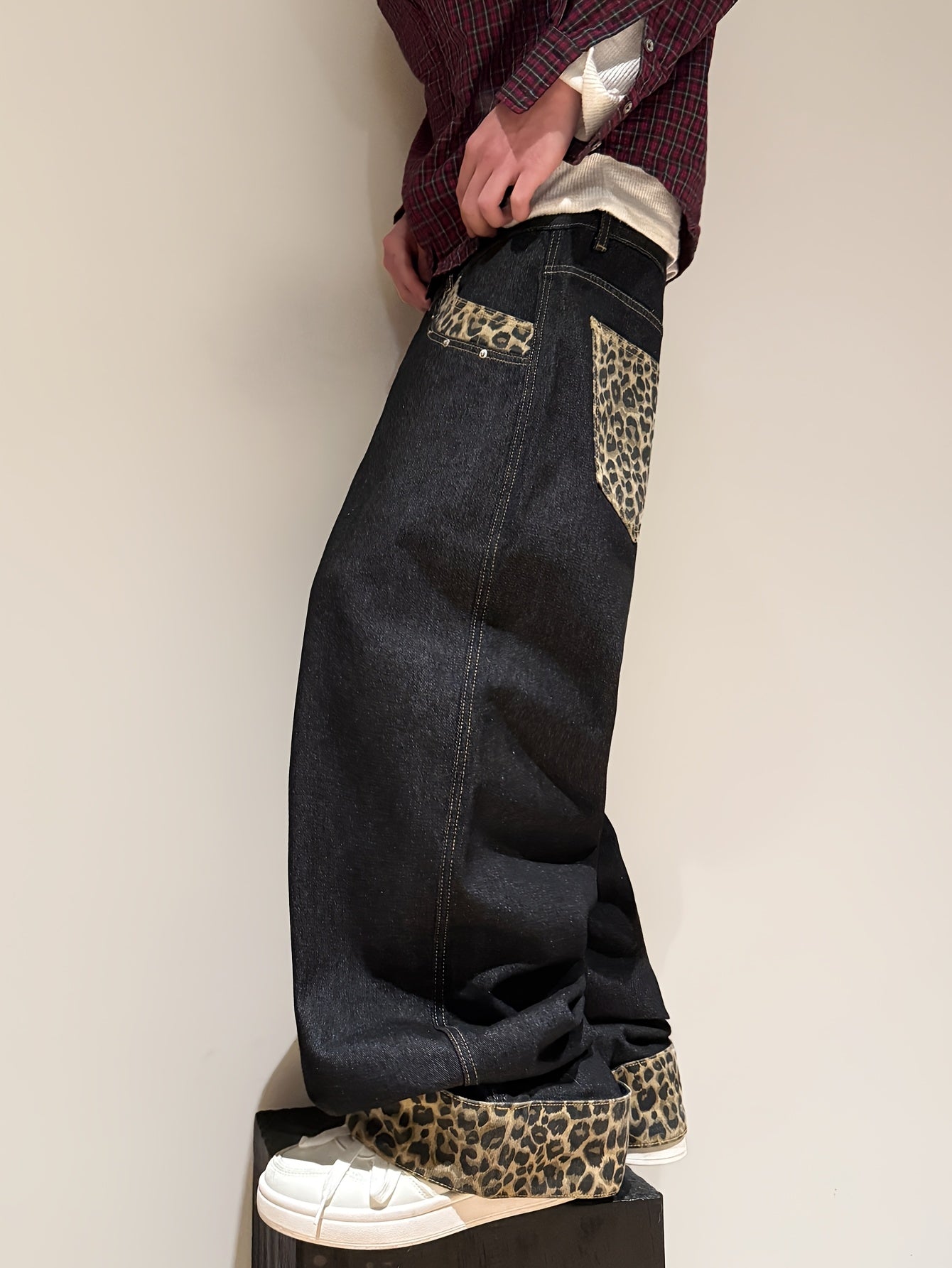 American Retro Style Leopard Print Cuffed Loose Denim Pants, Trendy Streetwear Black Wide-Leg Trousers for Men (Belt And Additions Not Included)