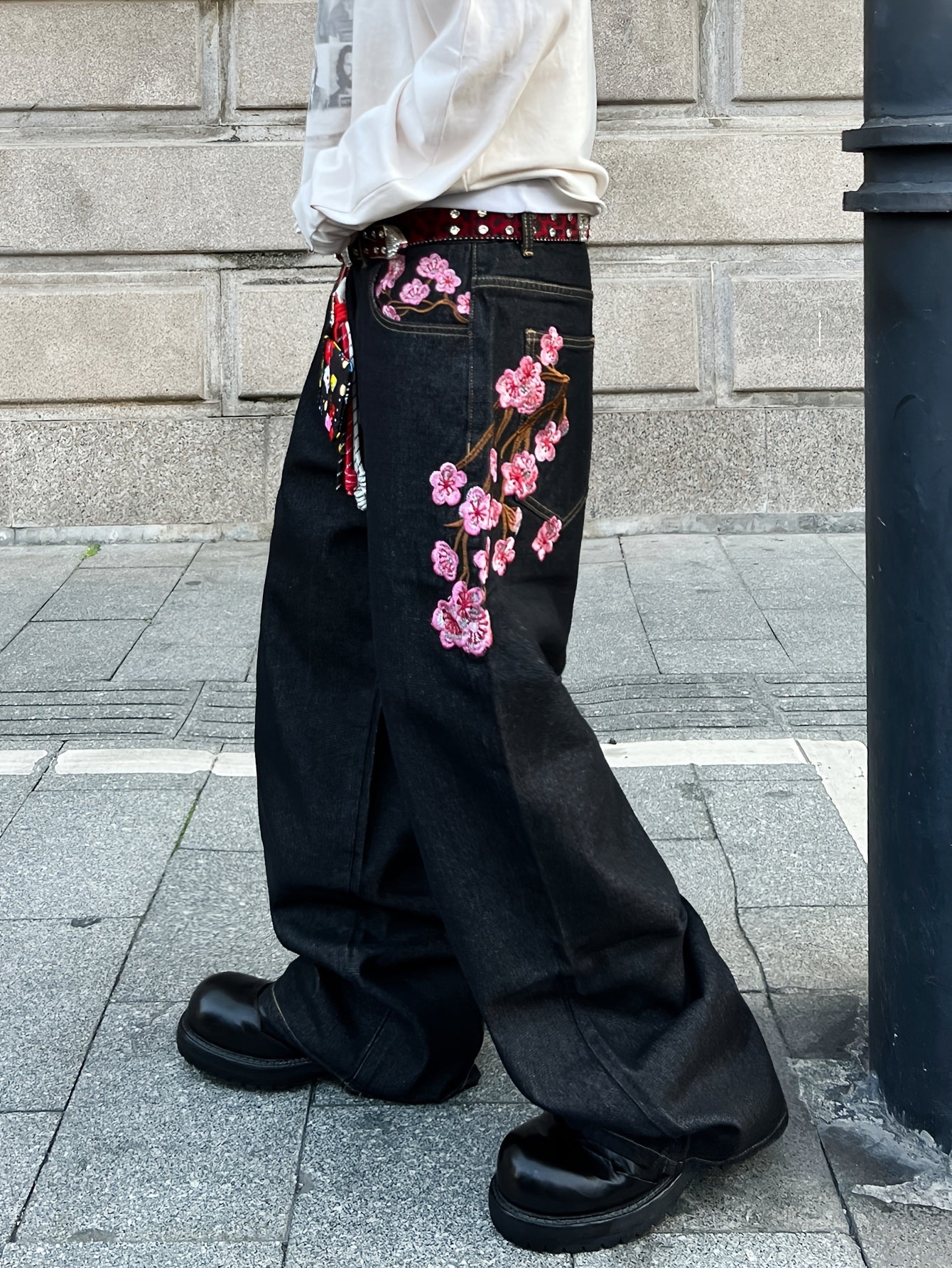 1pc American Vintage Heavy-Duty Plum Blossom Embroidered Loose Denim Jeans | Street Fashion, Unisex, Black, Non-Stretch Fabric, Regular Length, Pocket Details, All-Season